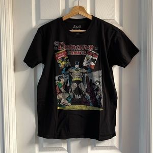 Batman graphic tee, size medium